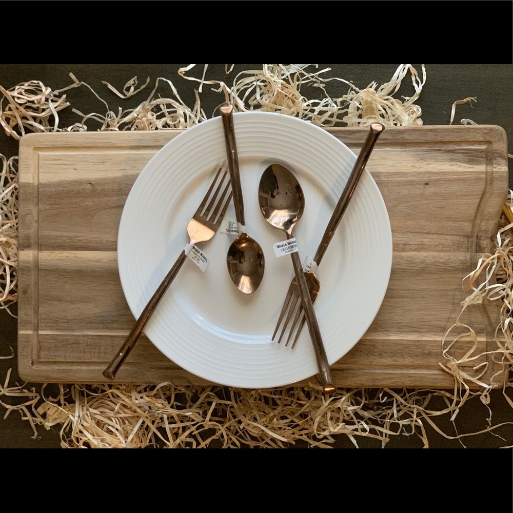 NWT Rose gold silverware